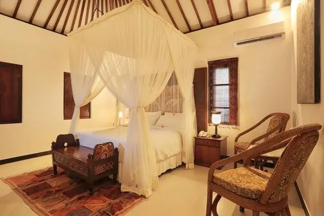 Classic Queen Room