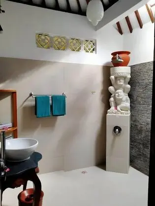 Classic Queen Room