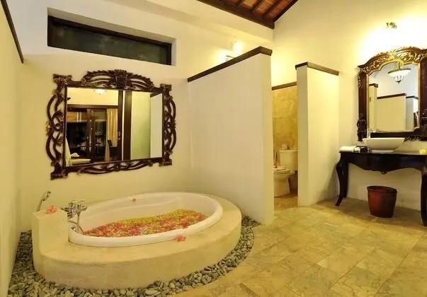 Villa (Jacuzzi)