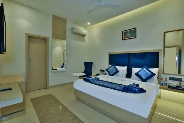 Luxury Oda