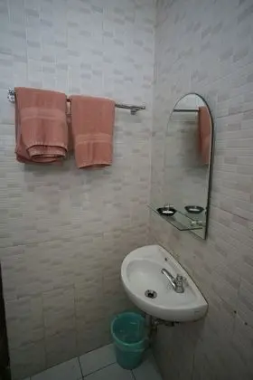 Standard Tek Büyük Yataklı Oda