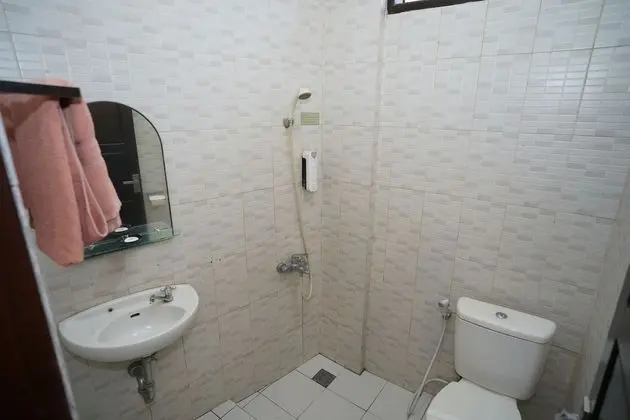 Standard Tek Büyük Yataklı Oda