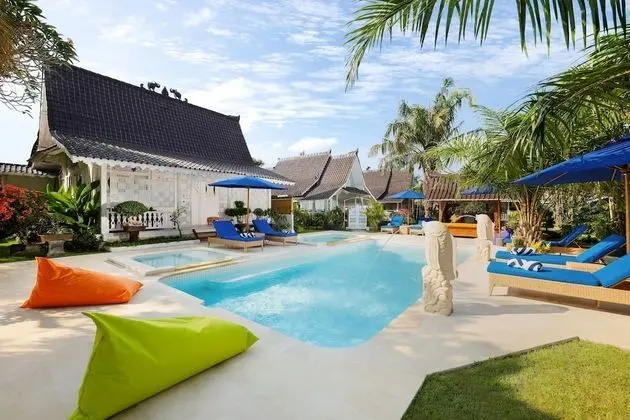 Pool View Suite