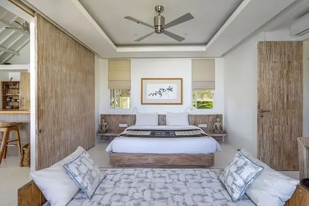 Luxury Villa, 3 Yatak Odası, Denize Sıfır