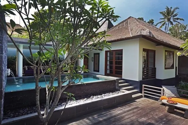 Villa (Bamboo Pool)