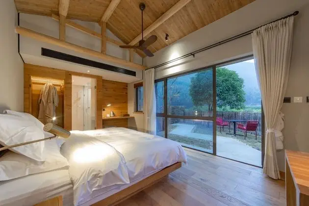 Comfort Tek Büyük Yataklı Oda