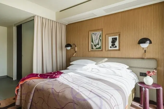 Comfort Tek Büyük Yataklı Oda