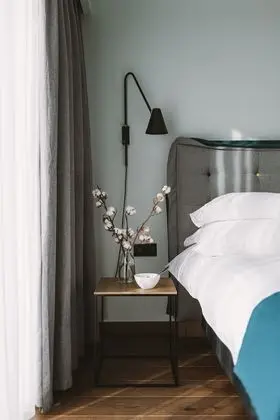 Classic Tek Büyük Yataklı Oda