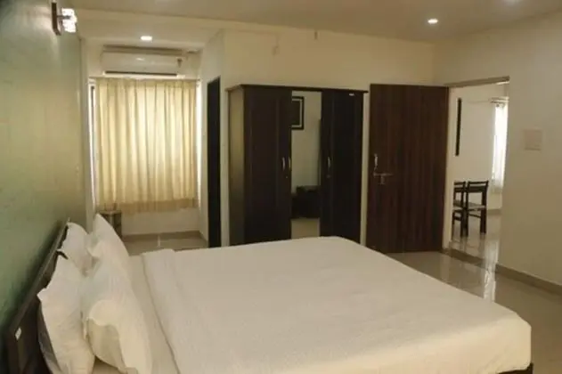 Luxury Tek Büyük Yataklı Oda