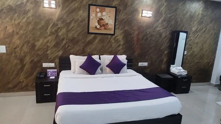 Luxury Tek Büyük Yataklı Oda