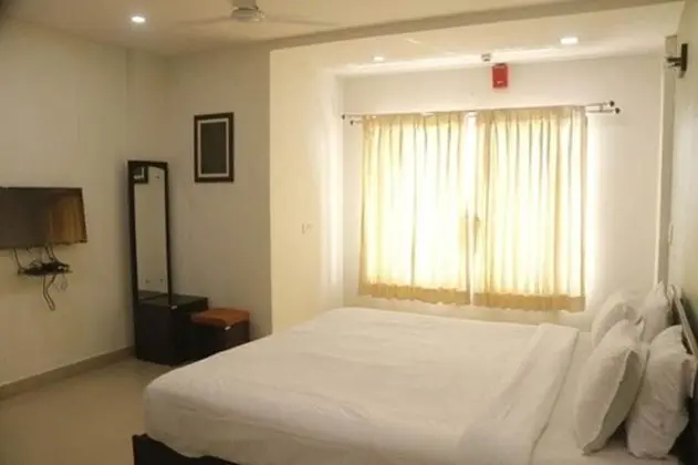 Luxury Tek Büyük Yataklı Oda