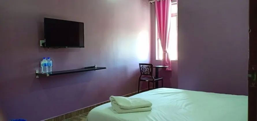 Comfort Tek Büyük veya İki Ayrı Yataklı Oda