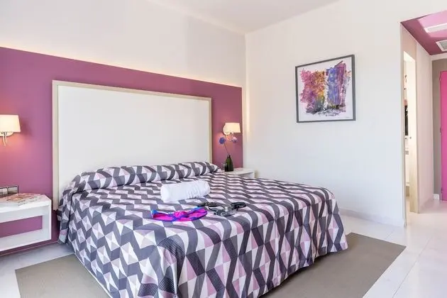 City Tek Büyük Yataklı Oda, Balkon, Şehir Manzaralı
