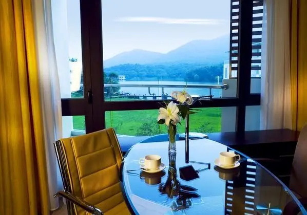 Deluxe Oda, Göl Manzaralı