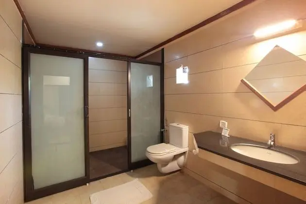 Luxury Tek Büyük Yataklı Oda