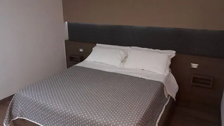 Standard Tek Büyük veya İki Ayrı Yataklı Oda