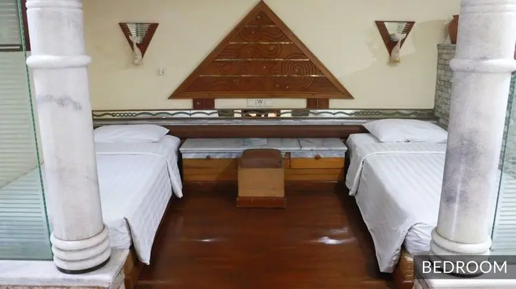 Junior Süit (with Breakfast)