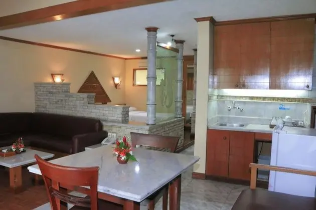 Junior Süit (with Breakfast)