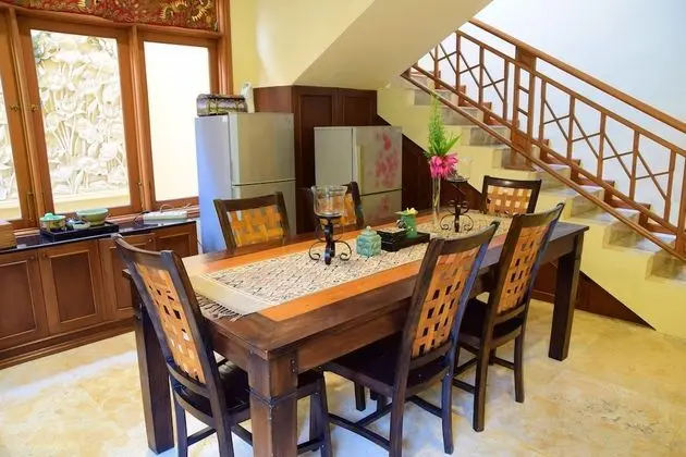 Family Villa, 3 Yatak Odası, Kişiye Özel Havuzlu