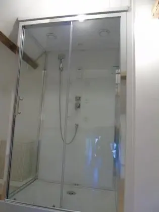 Family Oda, Bahçe Manzaralı