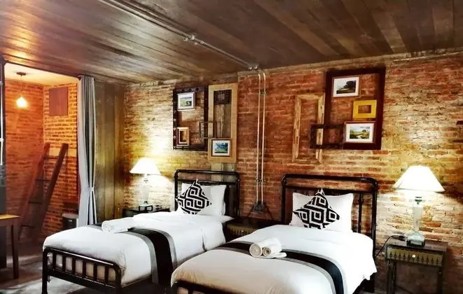 Deluxe Loft