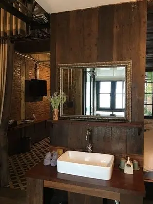 Deluxe Loft