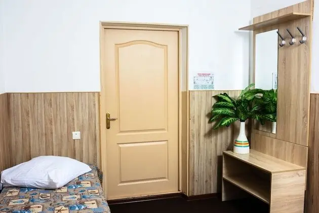 Economy İki Ayrı Yataklı Oda, Karma Ranzalı Oda