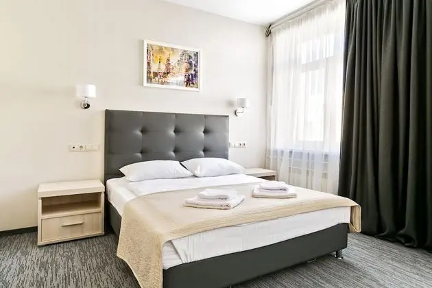 Standard Tek Büyük Yataklı Oda