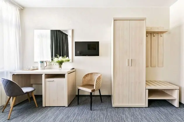 Standard Tek Büyük Yataklı Oda