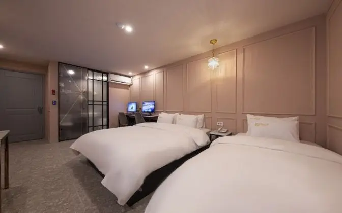 Oda (Special twin room B (Netflix viewing )