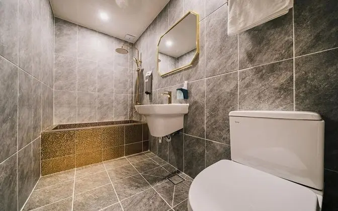 Oda (Premium room (gold bath & wall stove )