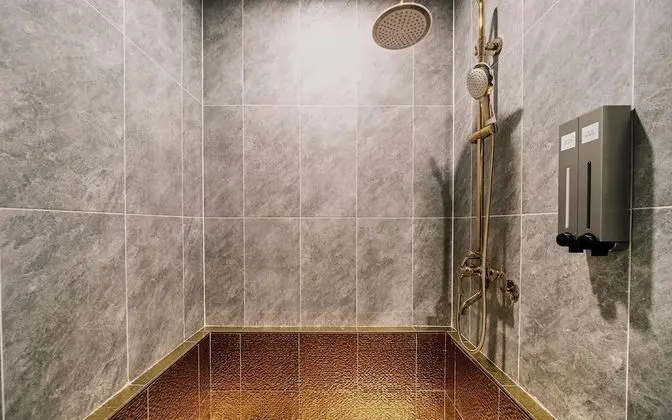 Oda (Premium room (gold bath & wall stove )