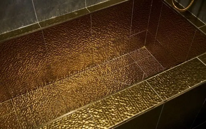 Oda (Premium room (gold bath & wall stove )