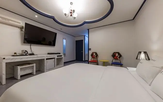 Oda (Netflix Room)