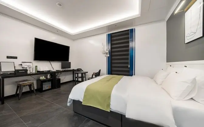 Oda (Suite room (Netflix Available))