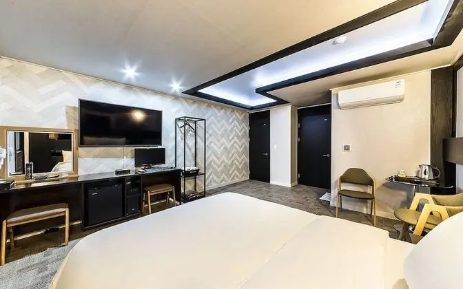 Oda (General room (Netflix installation))