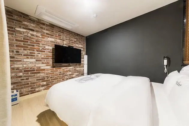Tek Büyük Yataklı Oda (7 PY)