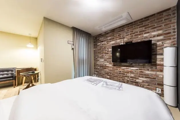 Tek Büyük Yataklı Oda (7 PY)
