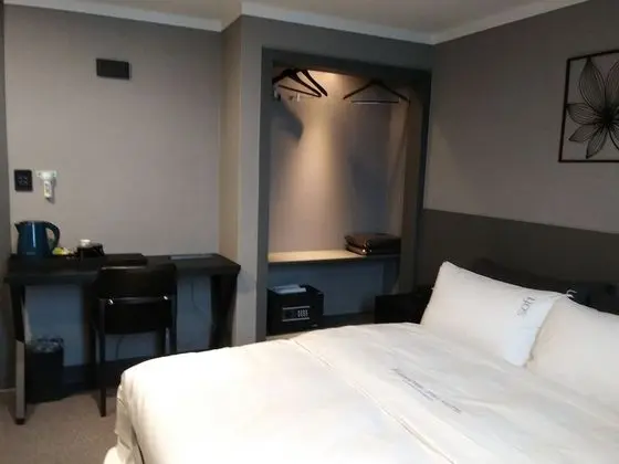 Standard Double Room - Netflix, Free Fitness Center