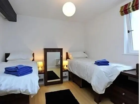 Apart Daire, Banyolu/Duşlu (Apartment No. 51)