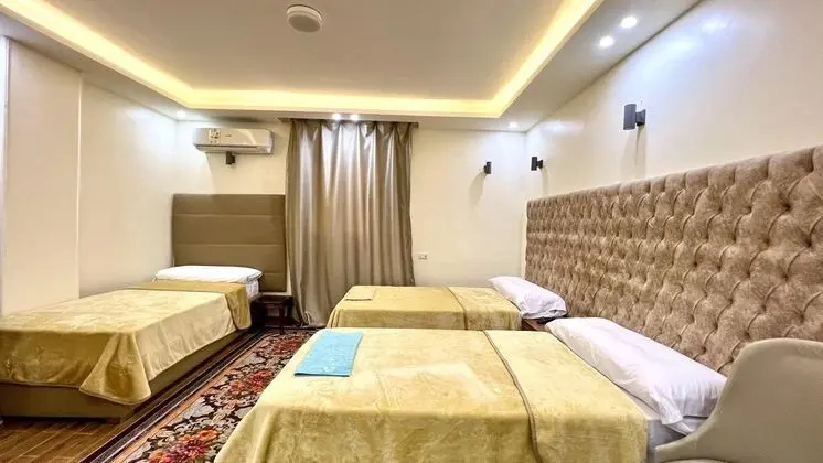 Deluxe Oda, 3 Tek Kişilik Yatak