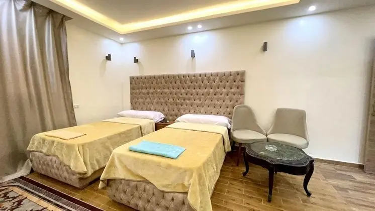 Deluxe Oda, 3 Tek Kişilik Yatak