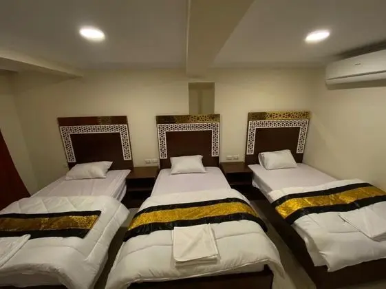 Deluxe Üç Kişilik Oda