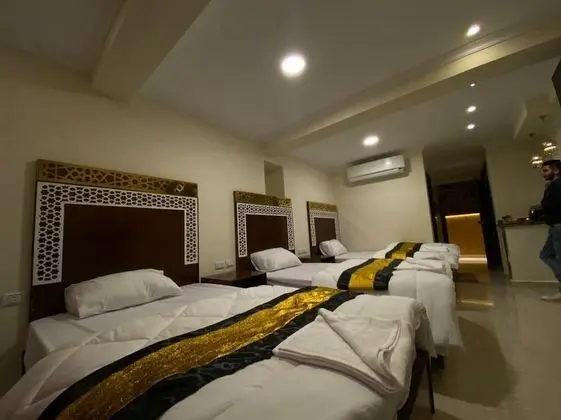 Deluxe Üç Kişilik Oda