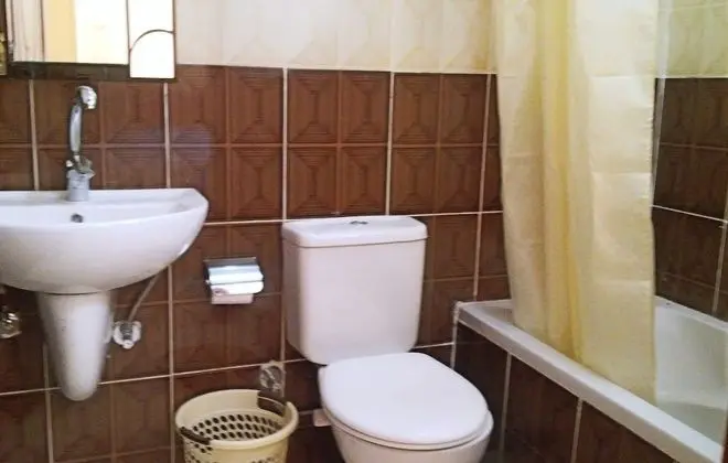 Comfort Üç Kişilik Oda, Küvet, Bahçeli