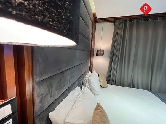 Deluxe Tek Büyük Yataklı Oda, Bahçe Manzaralı