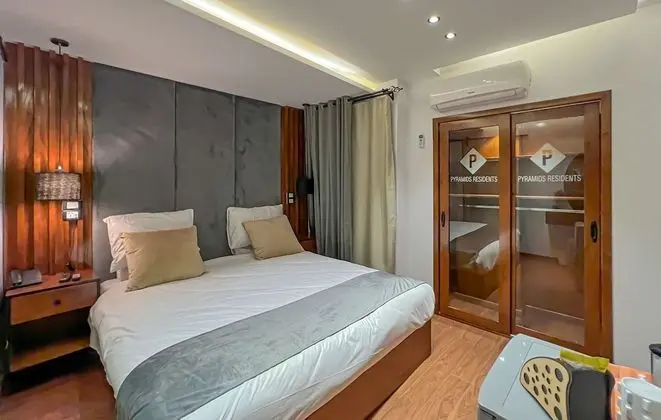 Deluxe Tek Büyük Yataklı Oda, Bahçe Manzaralı