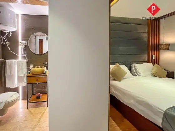 Deluxe Tek Büyük Yataklı Oda, Bahçe Manzaralı