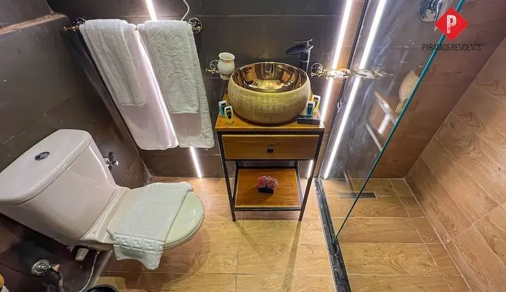 Deluxe Tek Büyük Yataklı Oda, Bahçe Manzaralı