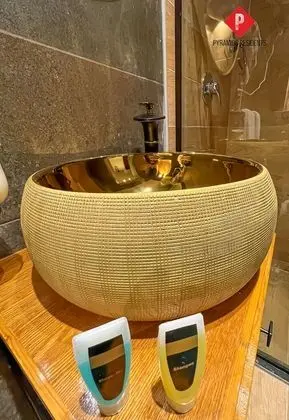 Deluxe Tek Büyük Yataklı Oda, Bahçe Manzaralı